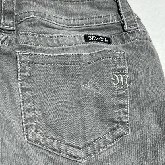 Miss Me jeans size 27 mid rise skinny jeans - Picture 2 of 7